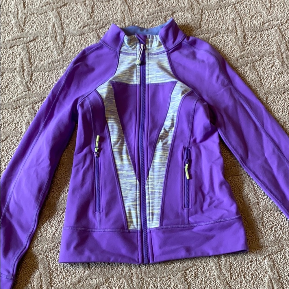 Ivivva ECU girls zip up jacket size 8
